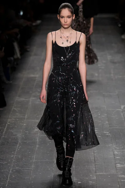 Look 61